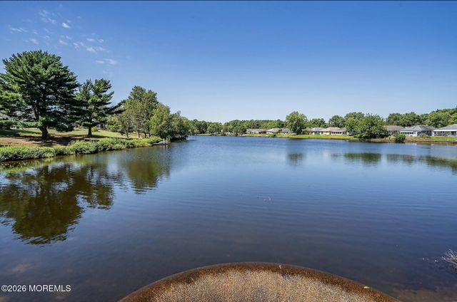 30 Parisian Drive, Toms River, NJ 08753