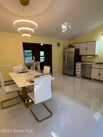 35 Meadow Rue Place, Malta, NY 12020