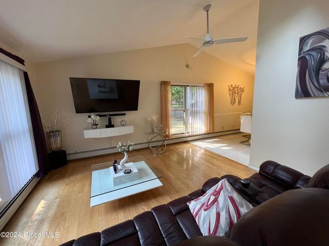 35 Meadow Rue Place, Malta, NY 12020