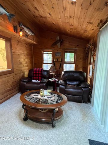 35 Meadow Rue Place, Malta, NY 12020