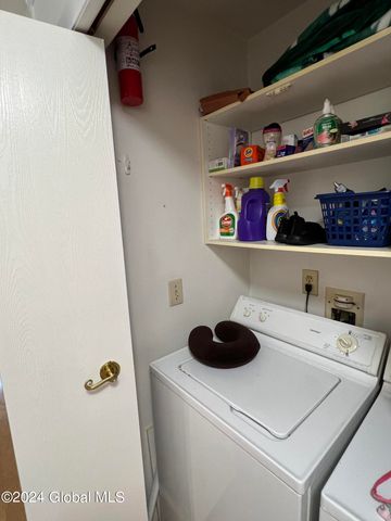 35 Meadow Rue Place, Malta, NY 12020