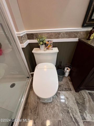 35 Meadow Rue Place, Malta, NY 12020