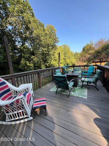 35 Meadow Rue Place, Malta, NY 12020