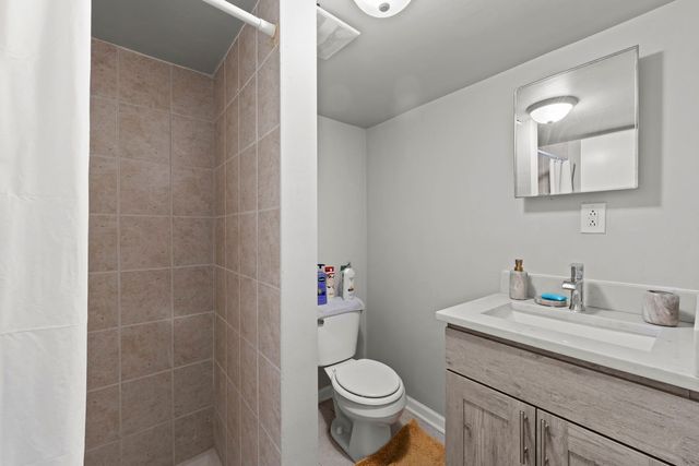 606 S 2nd Avenue, Maywood, IL 60153