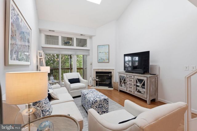 2102 CHESAPEAKE HARBOUR DR E, Annapolis, MD 21403