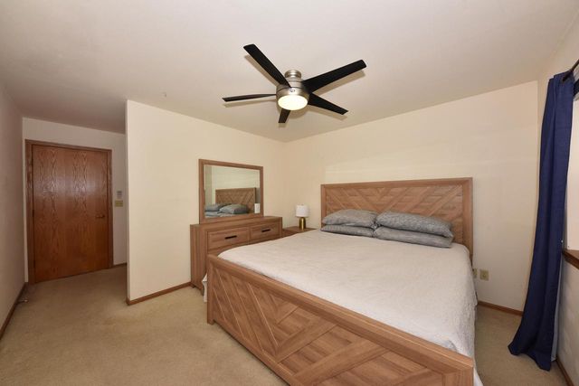 4508 Westchester SQUARE, West Milwaukee, WI 53214