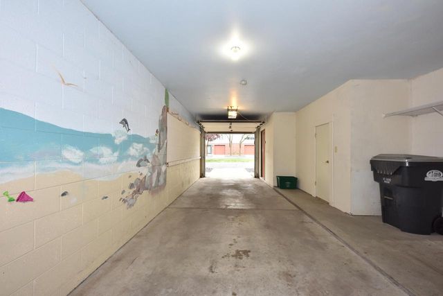 4508 Westchester SQUARE, West Milwaukee, WI 53214