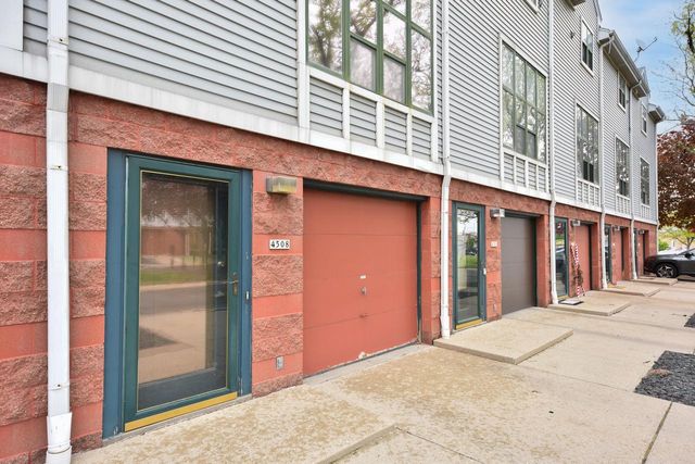 4508 Westchester SQUARE, West Milwaukee, WI 53214