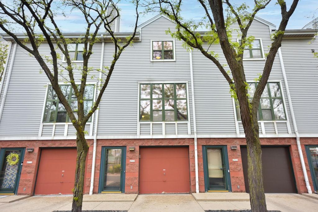 4508 Westchester SQUARE, West Milwaukee, WI 53214
