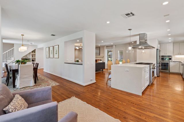 875 Glenchester Drive, Houston, TX 77079