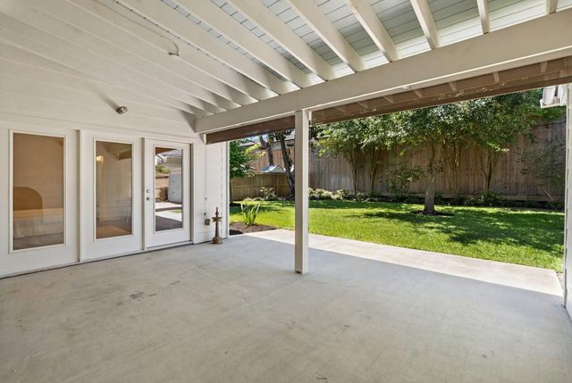 875 Glenchester Drive, Houston, TX 77079