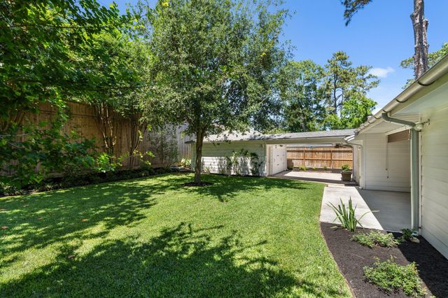 875 Glenchester Drive, Houston, TX 77079