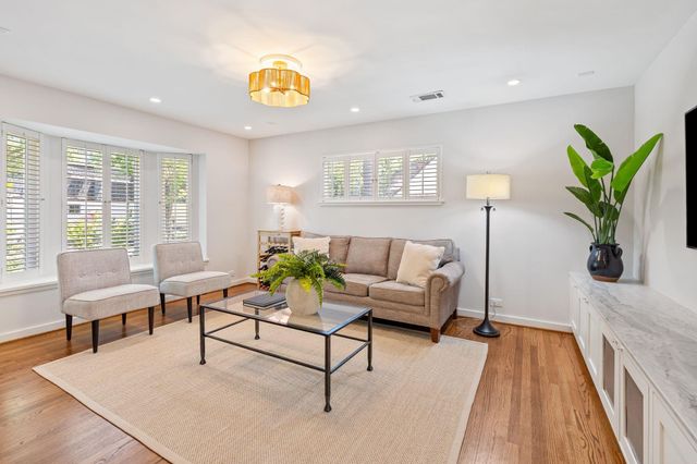 875 Glenchester Drive, Houston, TX 77079