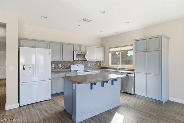 4480 La Grancia Court, Pahrump, NV 89061