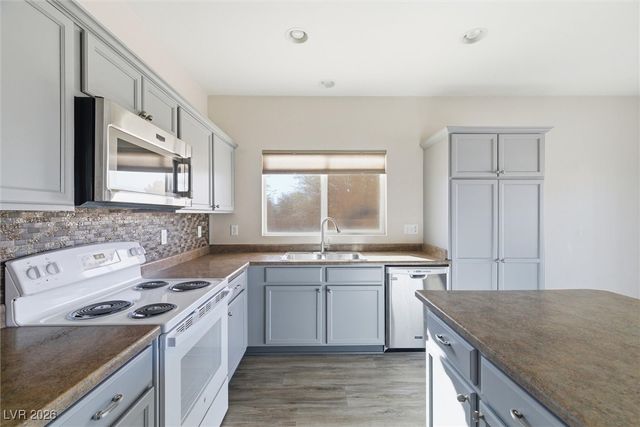 4480 La Grancia Court, Pahrump, NV 89061