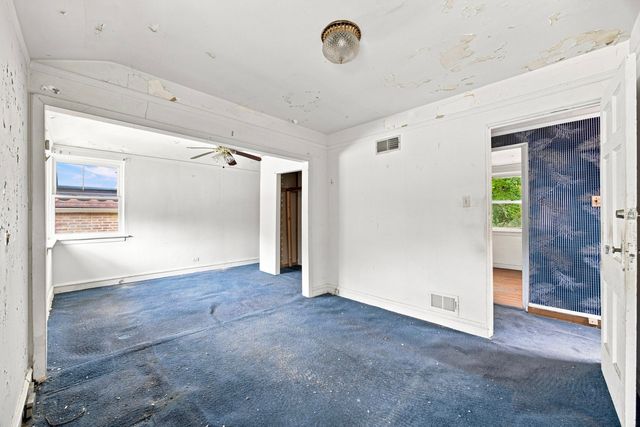 9310 S Vanderpoel Avenue, Chicago, IL 60643