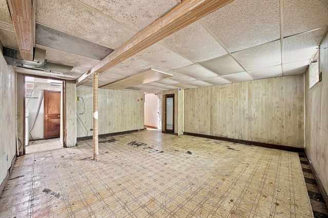 9310 S Vanderpoel Avenue, Chicago, IL 60643