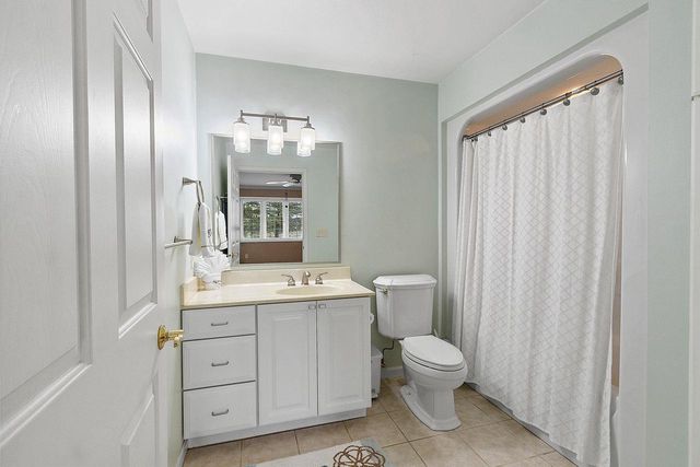 1517 RIVER PINES DRIVE, Green Bay, WI 54311