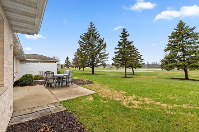 1517 RIVER PINES DRIVE, Green Bay, WI 54311