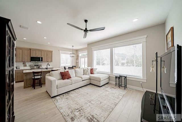 3522 Modesto Drive, Idaho Falls, ID 83406