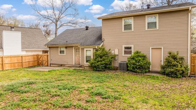 15 Cinderwood, Maumelle, AR 72113