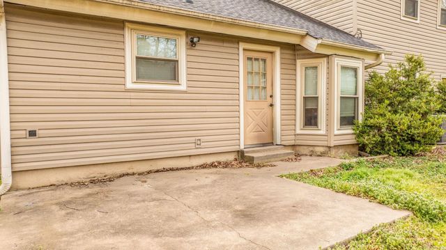 15 Cinderwood, Maumelle, AR 72113