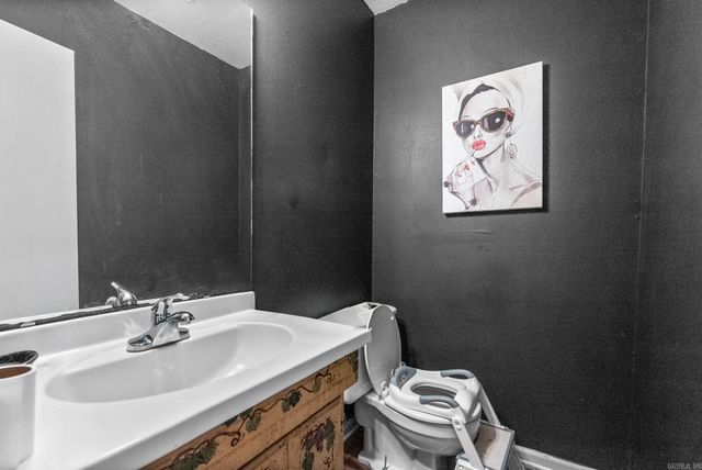 15 Cinderwood, Maumelle, AR 72113