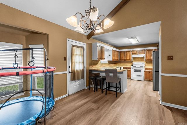 15 Cinderwood, Maumelle, AR 72113