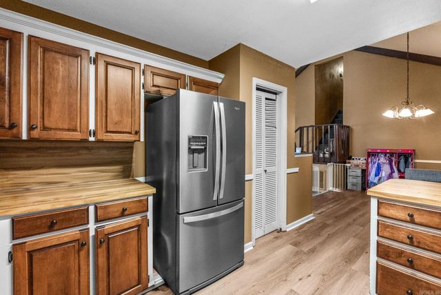 15 Cinderwood, Maumelle, AR 72113