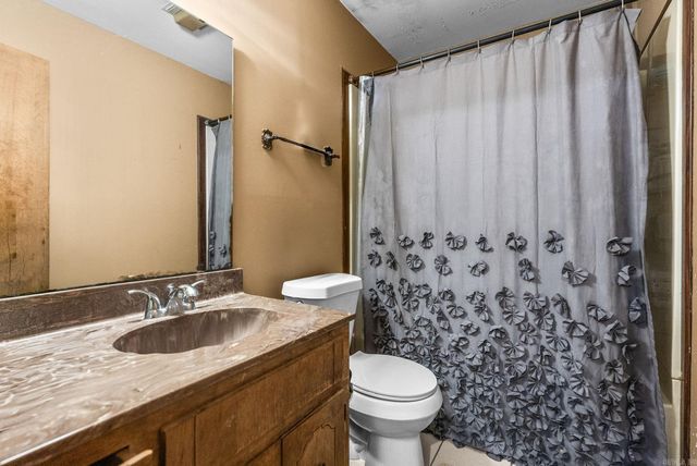 15 Cinderwood, Maumelle, AR 72113