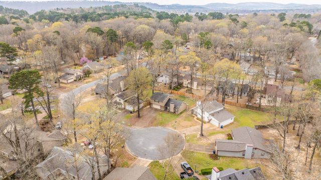 15 Cinderwood, Maumelle, AR 72113