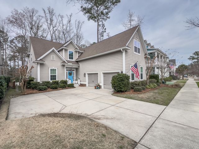 195 Donning Drive, Summerville, SC 29483