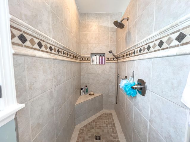 195 Donning Drive, Summerville, SC 29483