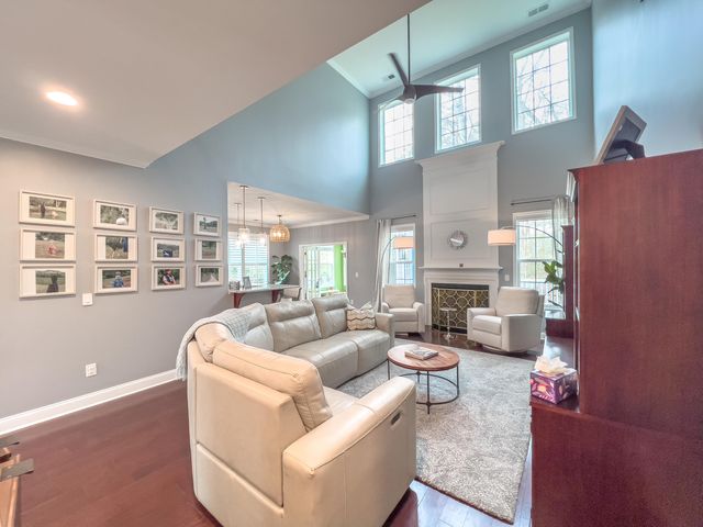 195 Donning Drive, Summerville, SC 29483