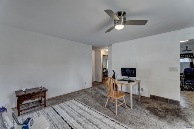 702 HAINES AVE, Rapid City, SD 57701