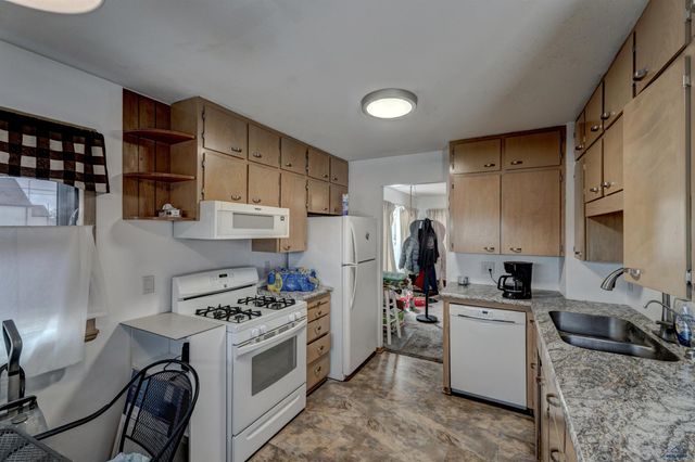 702 HAINES AVE, Rapid City, SD 57701