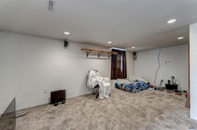 702 HAINES AVE, Rapid City, SD 57701