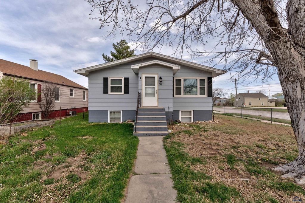 702 HAINES AVE, Rapid City, SD 57701
