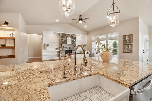 2291 Columbia Dr., Twin Falls, ID 83301
