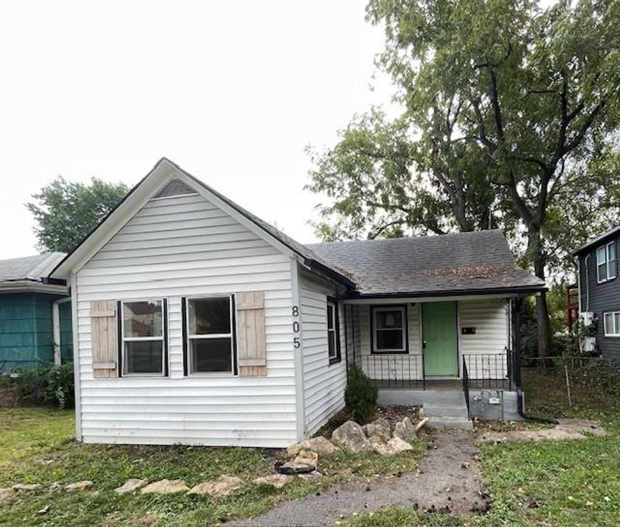 805 S HARDY Avenue, Independence, MO 64053