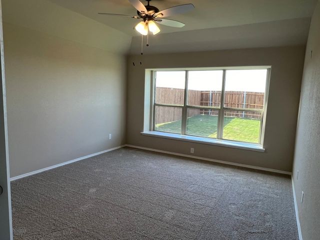 913 Beverly Drive, Cleburne, TX 76033