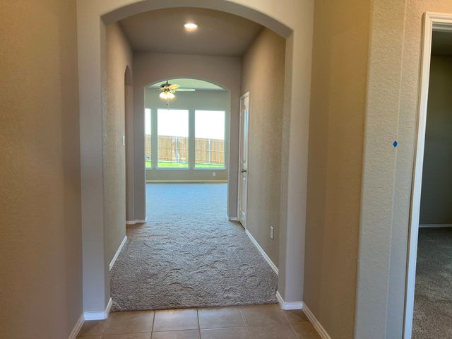 913 Beverly Drive, Cleburne, TX 76033