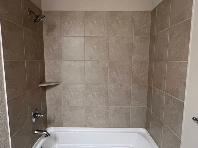 913 Beverly Drive, Cleburne, TX 76033