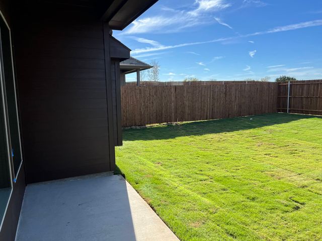 913 Beverly Drive, Cleburne, TX 76033