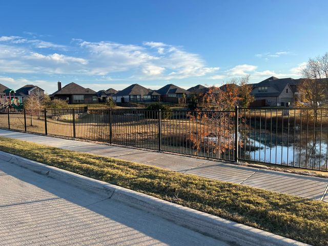 913 Beverly Drive, Cleburne, TX 76033