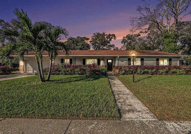 12710 GREENMOOR DRIVE, Tampa, FL 33618