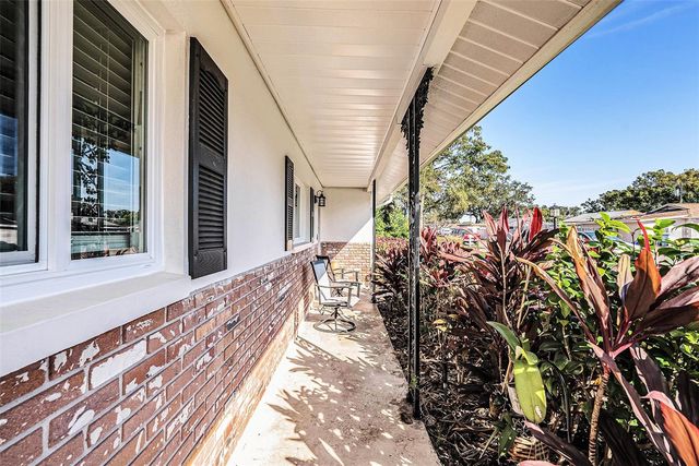 12710 GREENMOOR DRIVE, Tampa, FL 33618