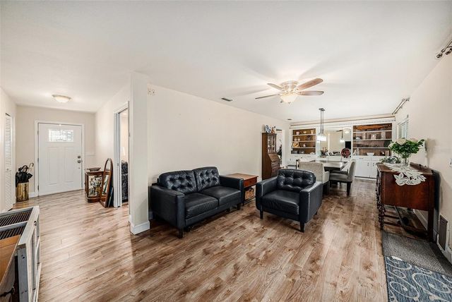 12710 GREENMOOR DRIVE, Tampa, FL 33618