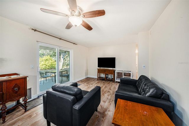 12710 GREENMOOR DRIVE, Tampa, FL 33618