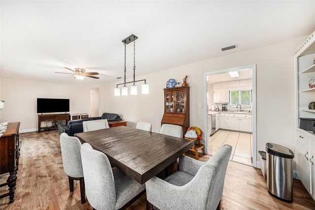 12710 GREENMOOR DRIVE, Tampa, FL 33618